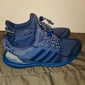 Adidas ub ivy park blues  / size "9.5 men / in excellent condition